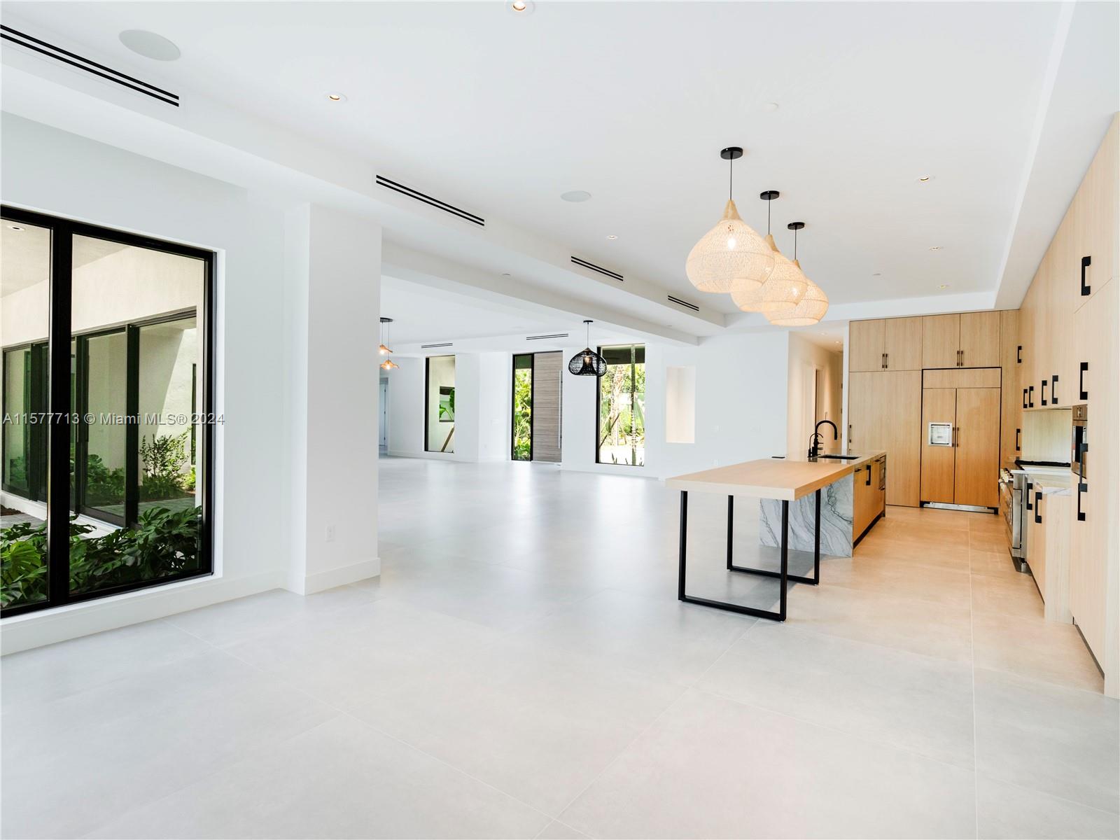 PLANTATION - Residential