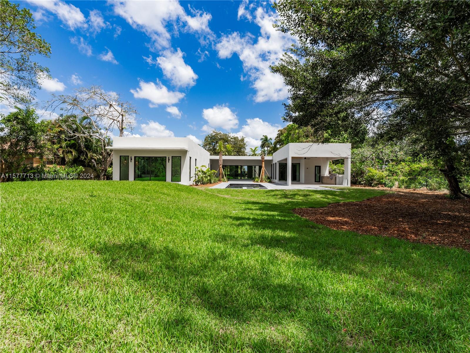 PLANTATION - Residential