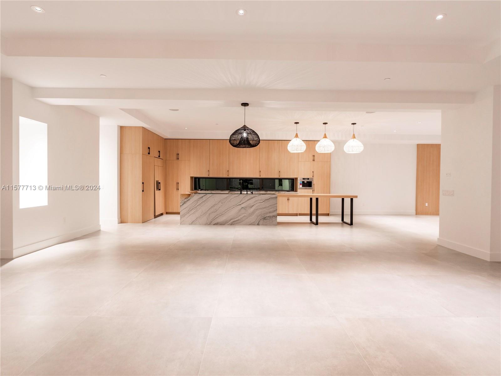 PLANTATION - Residential