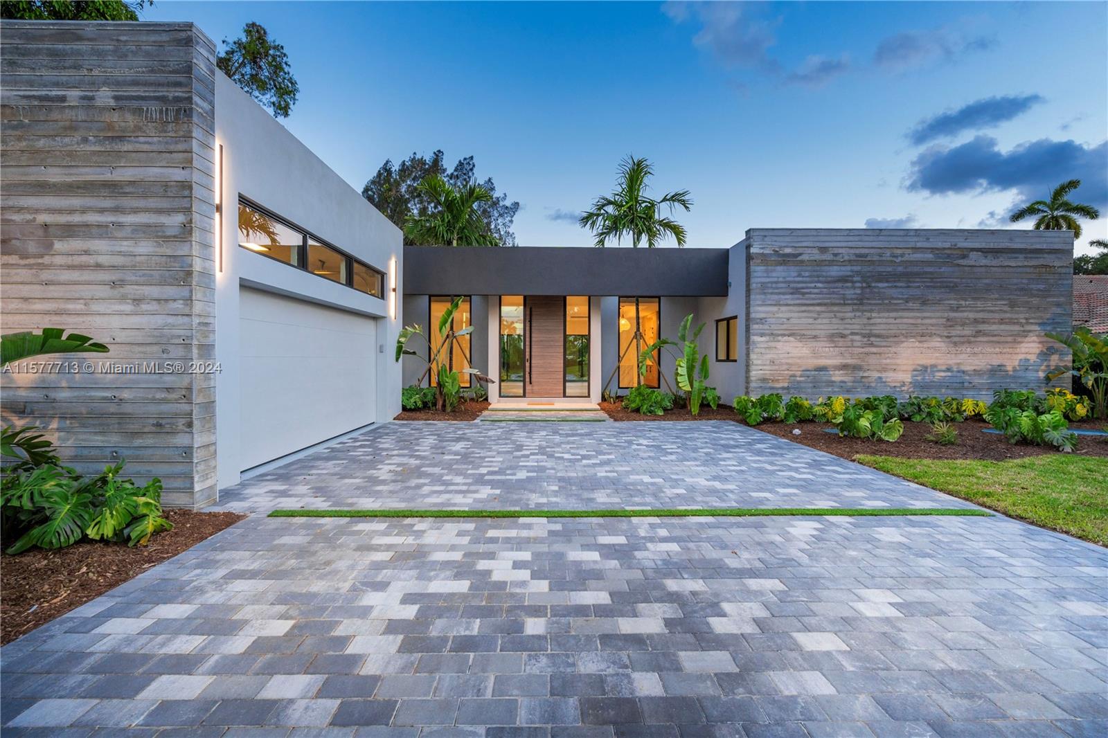 PLANTATION - Residential