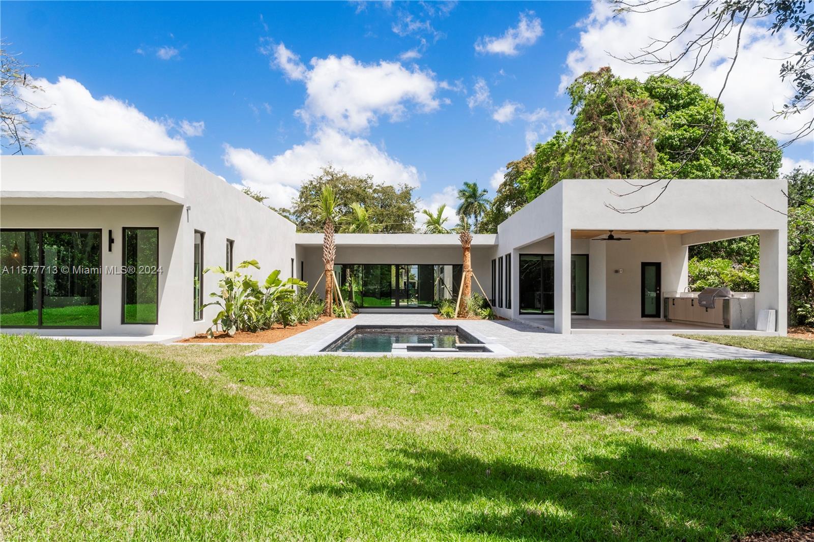 PLANTATION - Residential