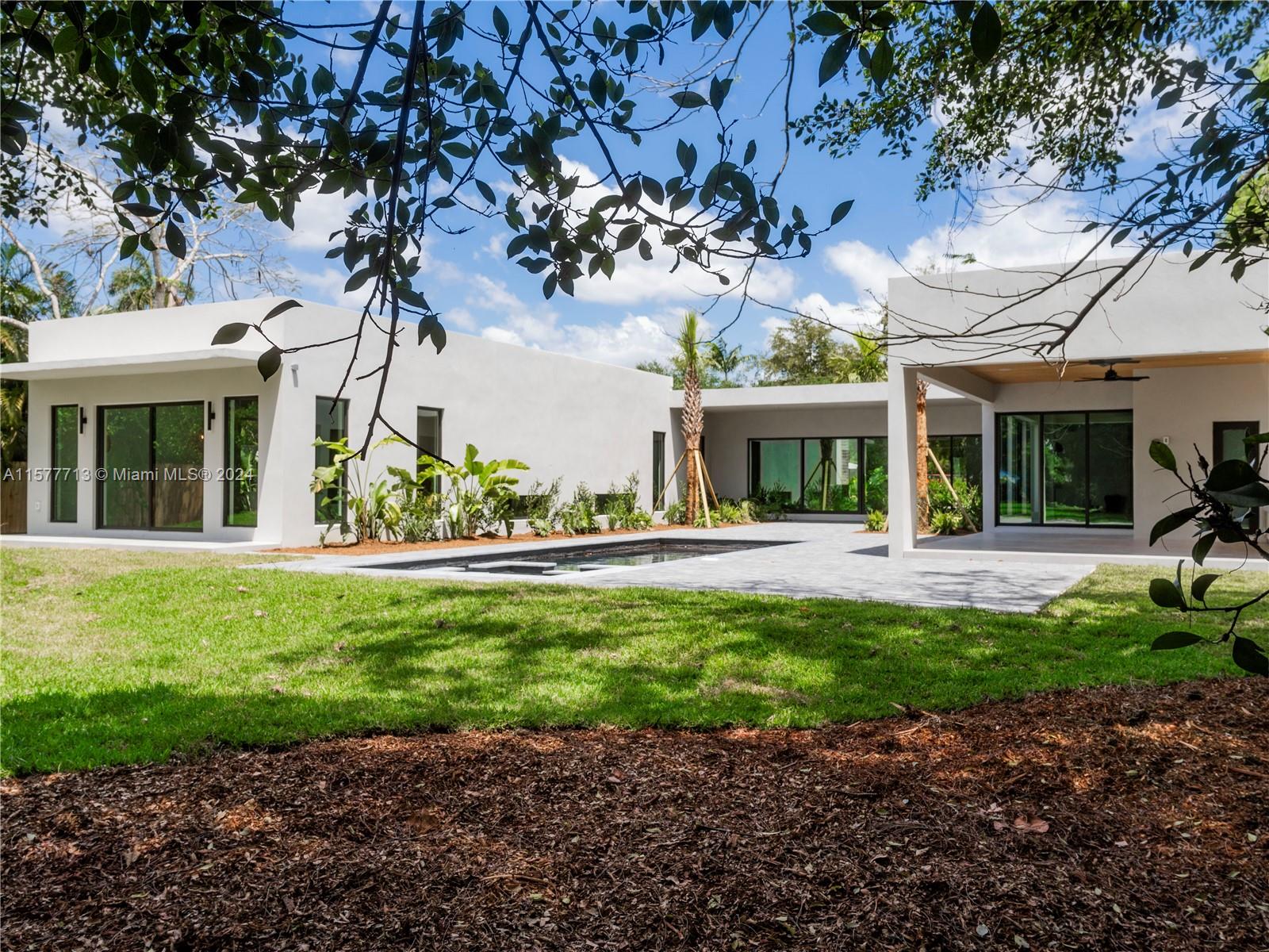 PLANTATION - Residential