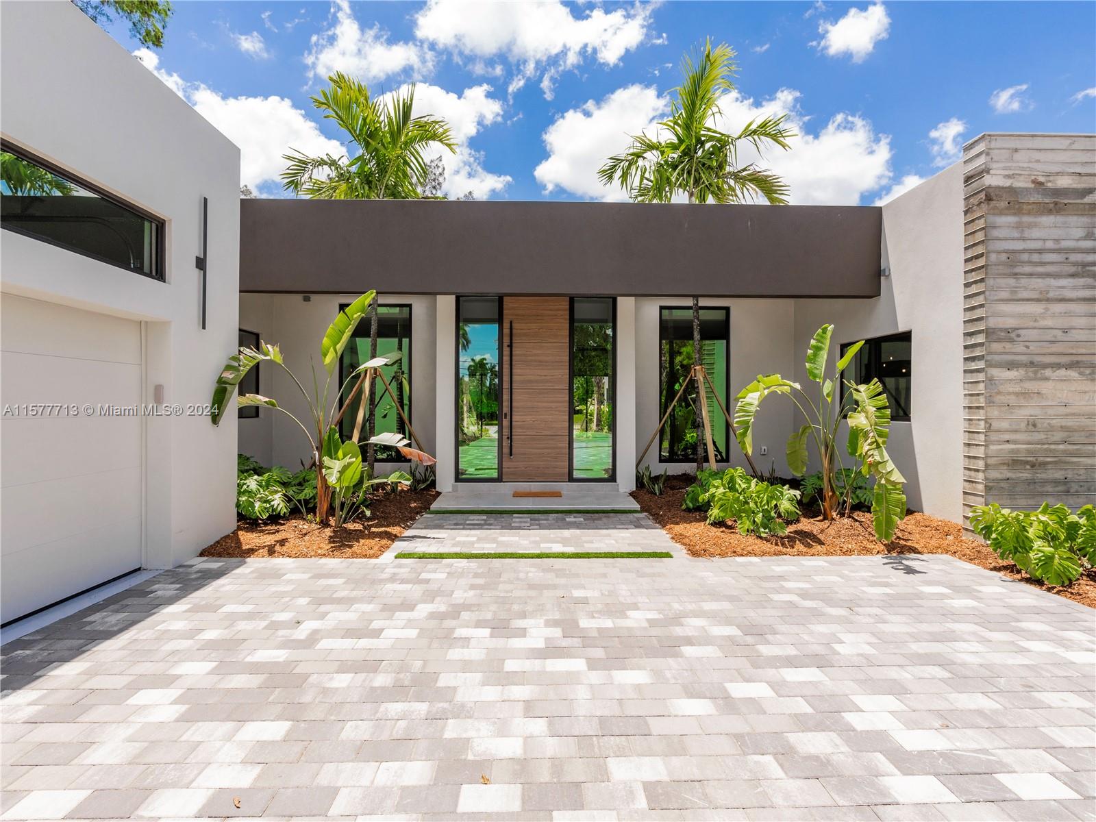 PLANTATION - Residential