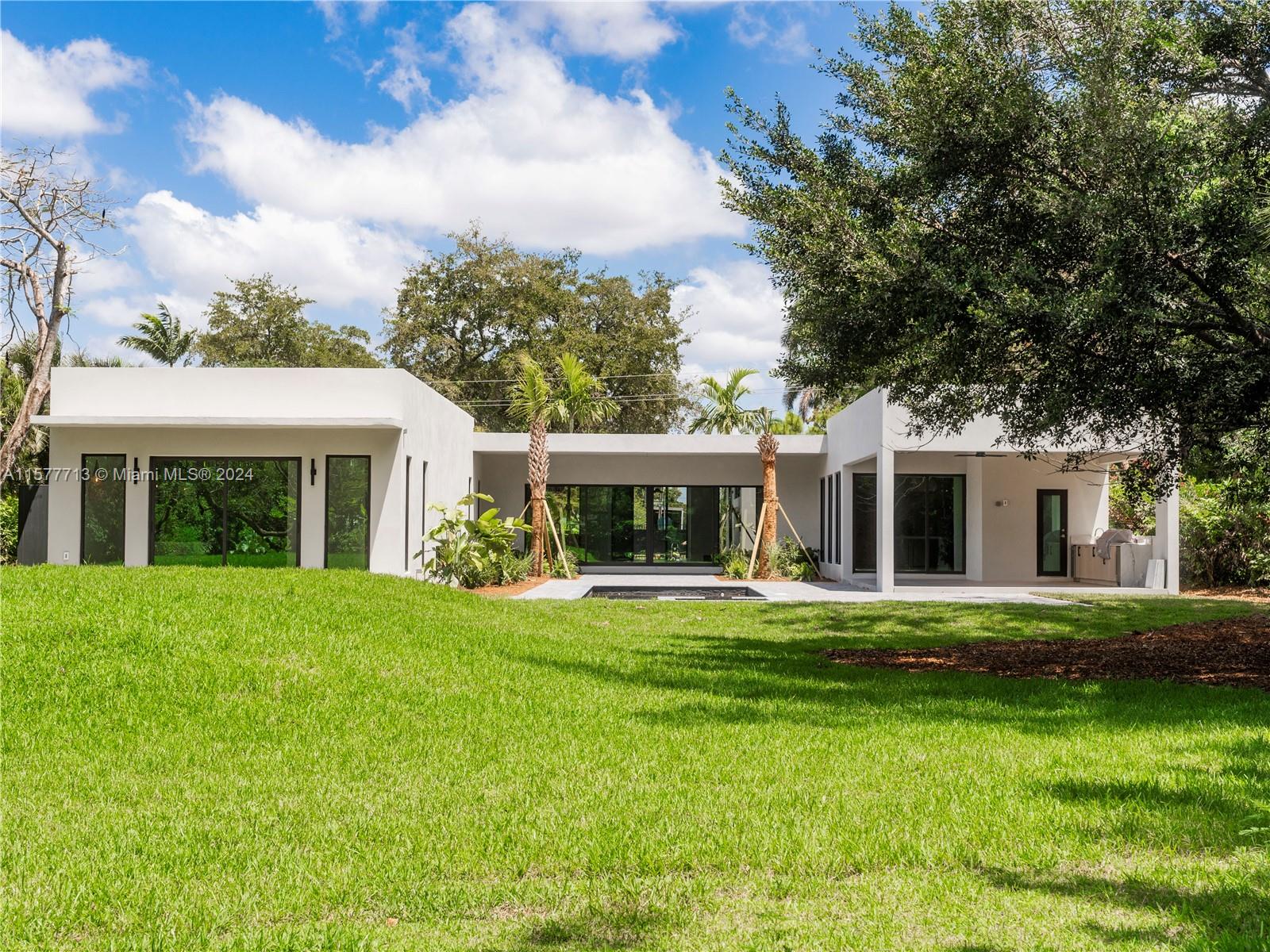 PLANTATION - Residential