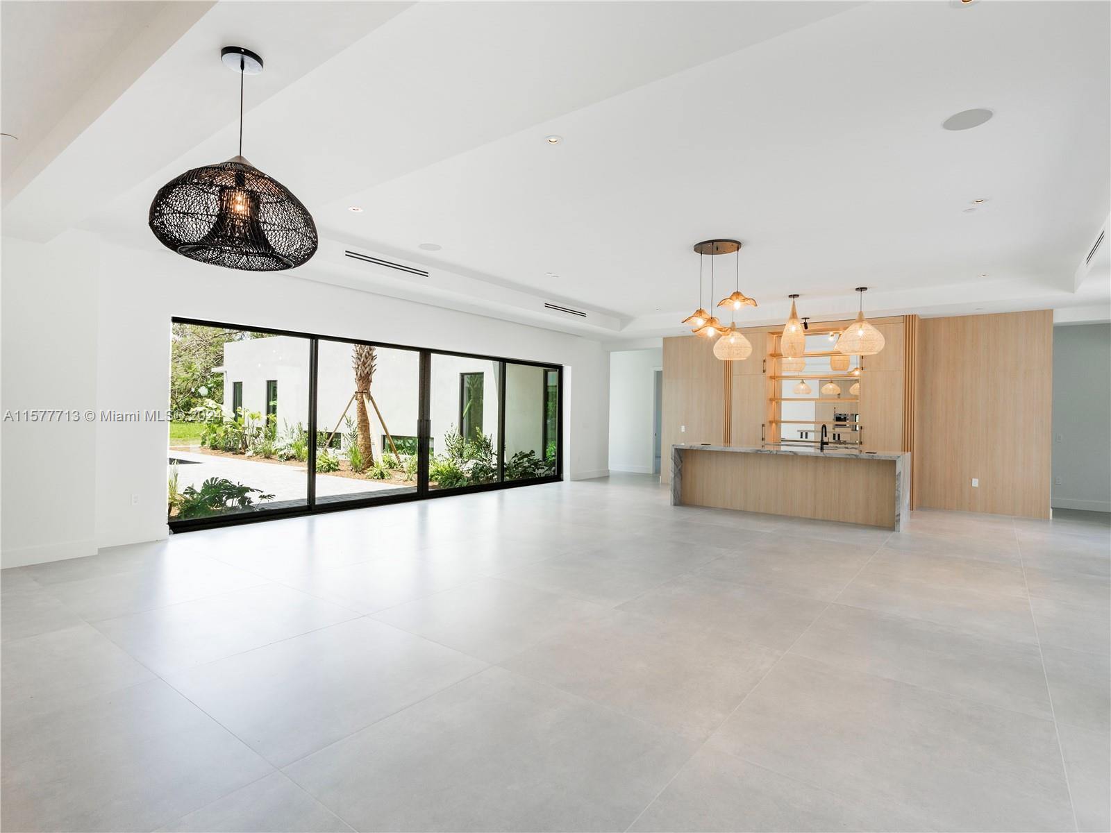 PLANTATION - Residential