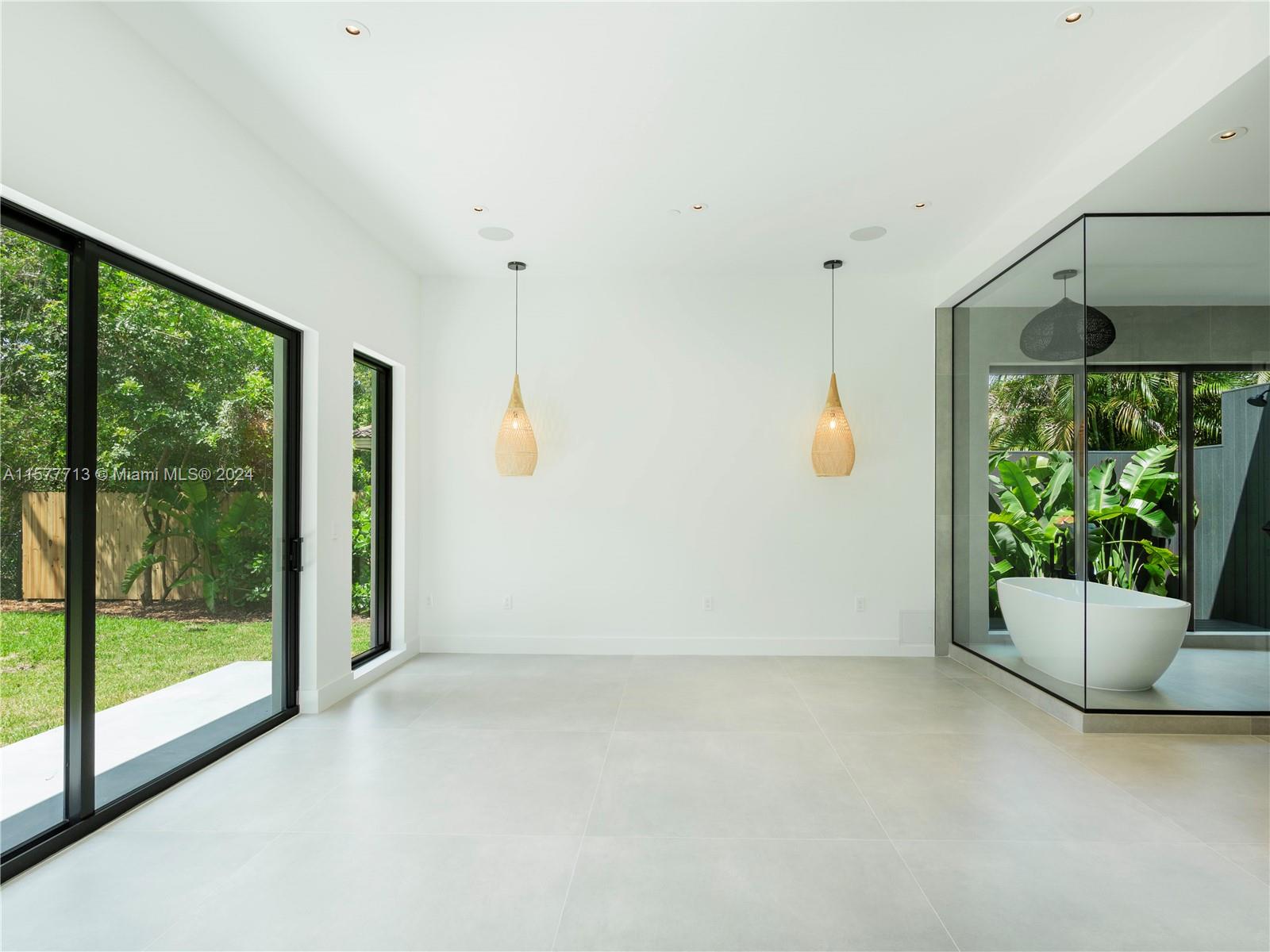 PLANTATION - Residential