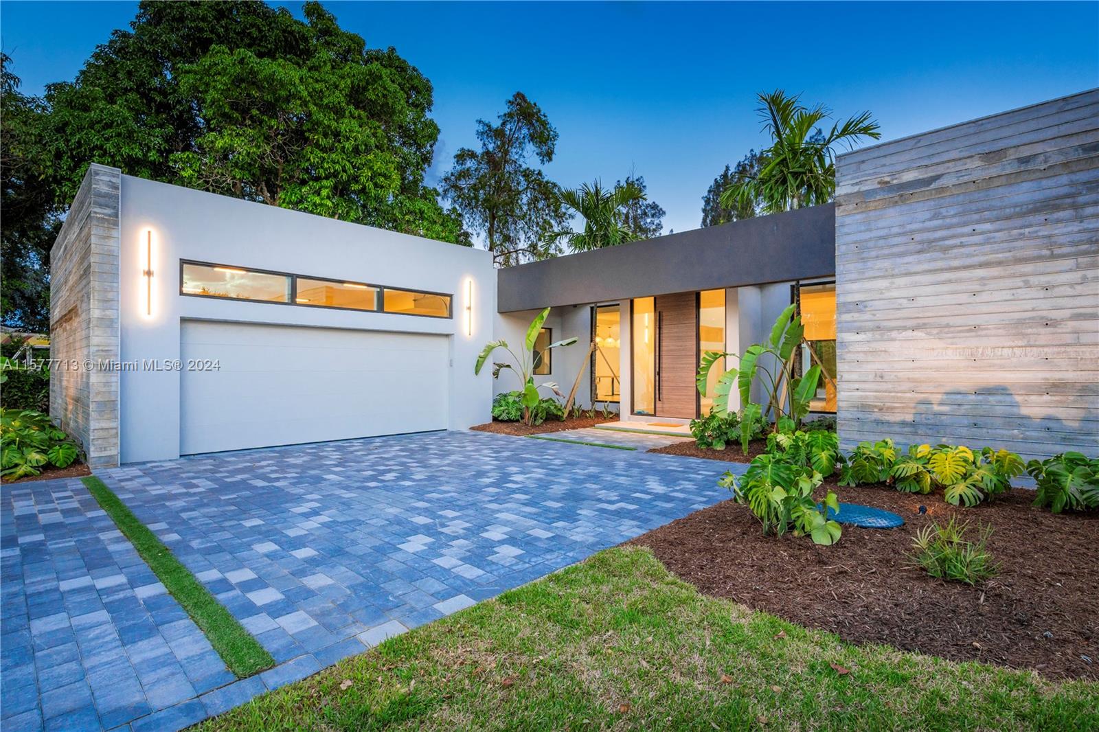 PLANTATION - Residential