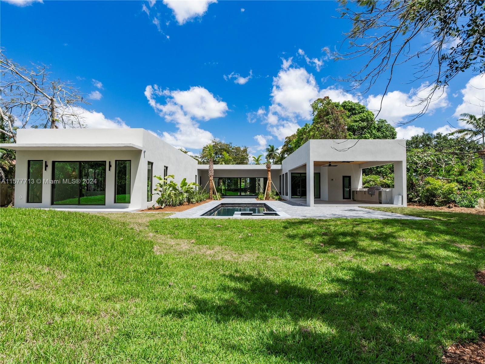 PLANTATION - Residential