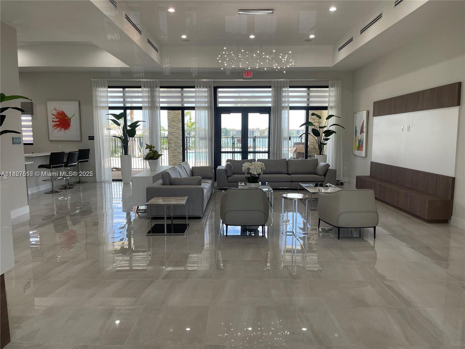 VIA VENTURA NEIGHBORHOOD - Residential