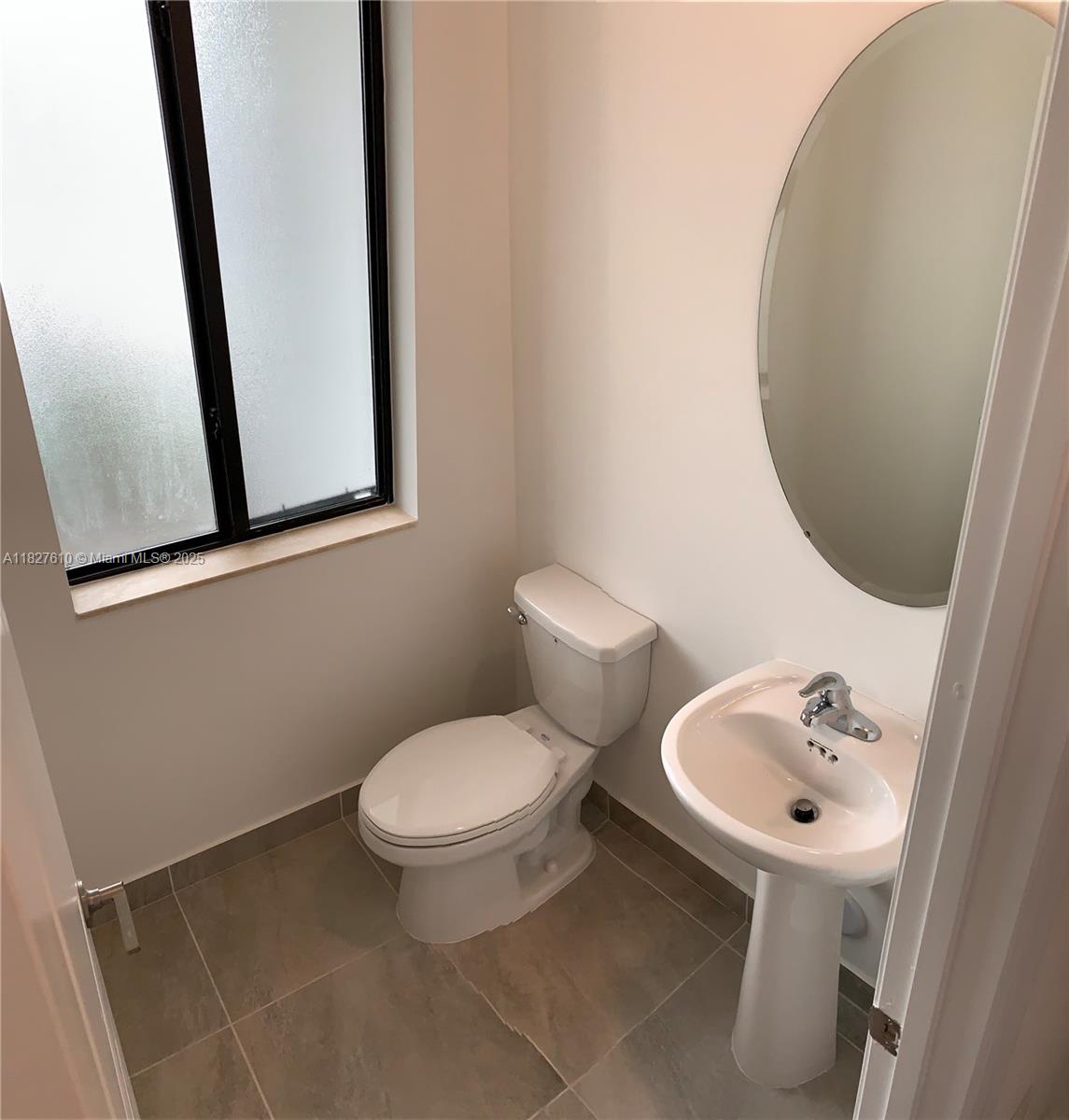 VIA VENTURA NEIGHBORHOOD - Residential