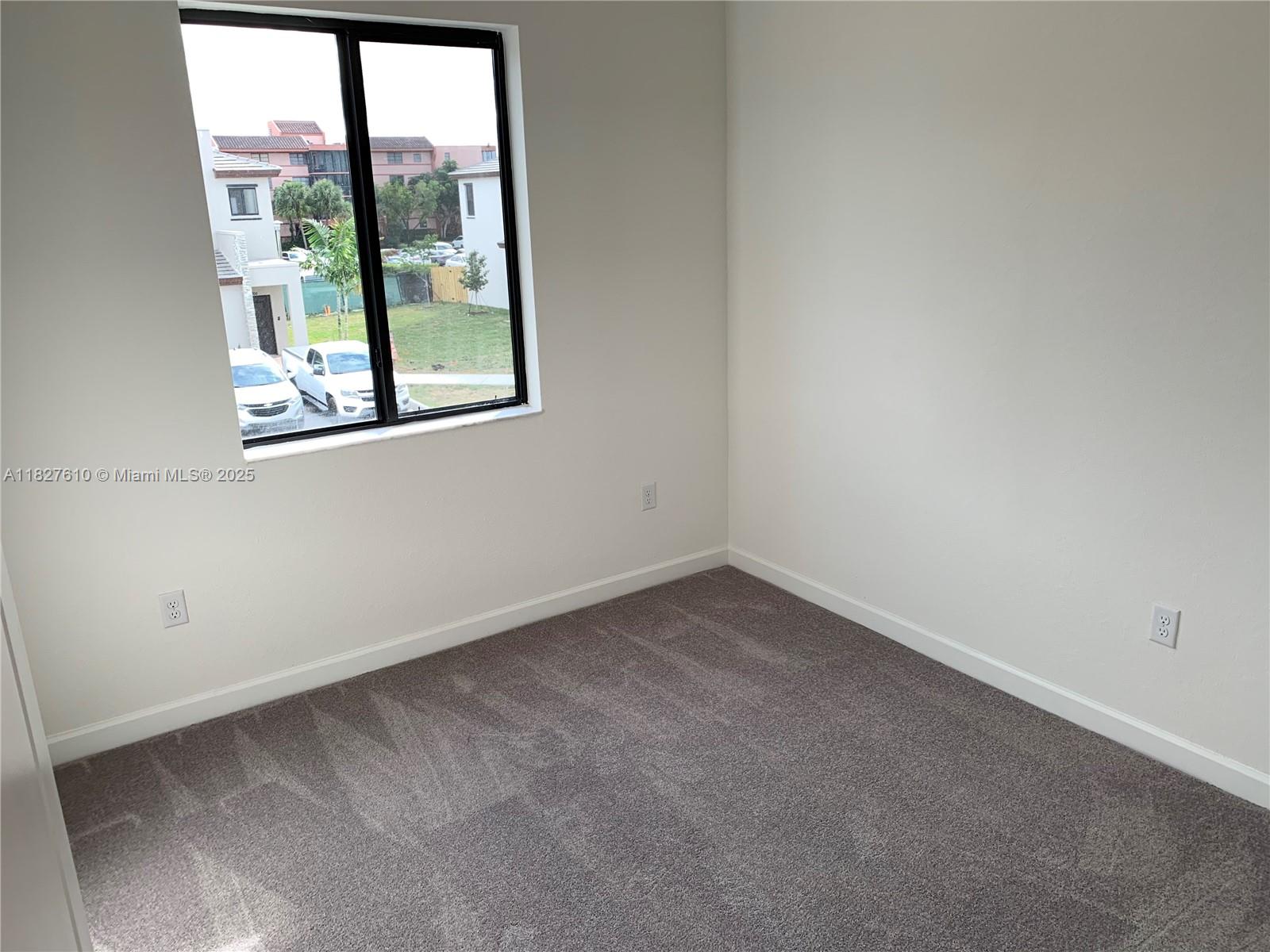 VIA VENTURA NEIGHBORHOOD - Residential