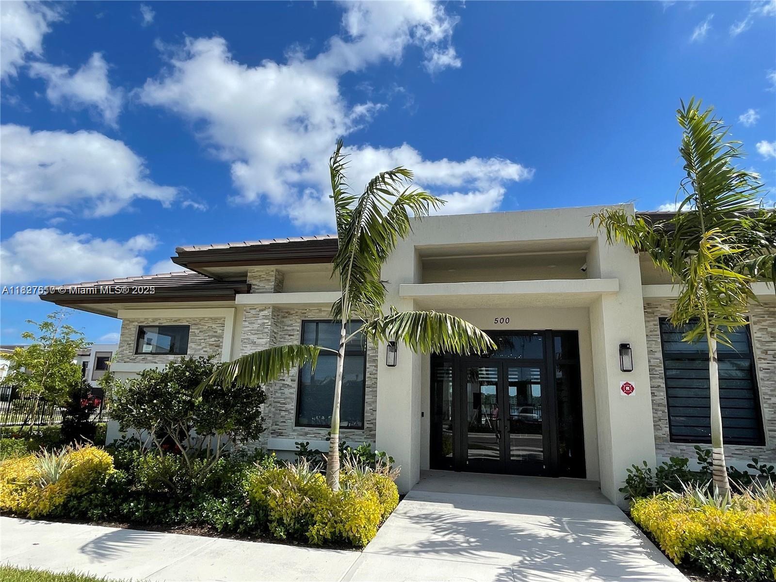 VIA VENTURA NEIGHBORHOOD - Residential