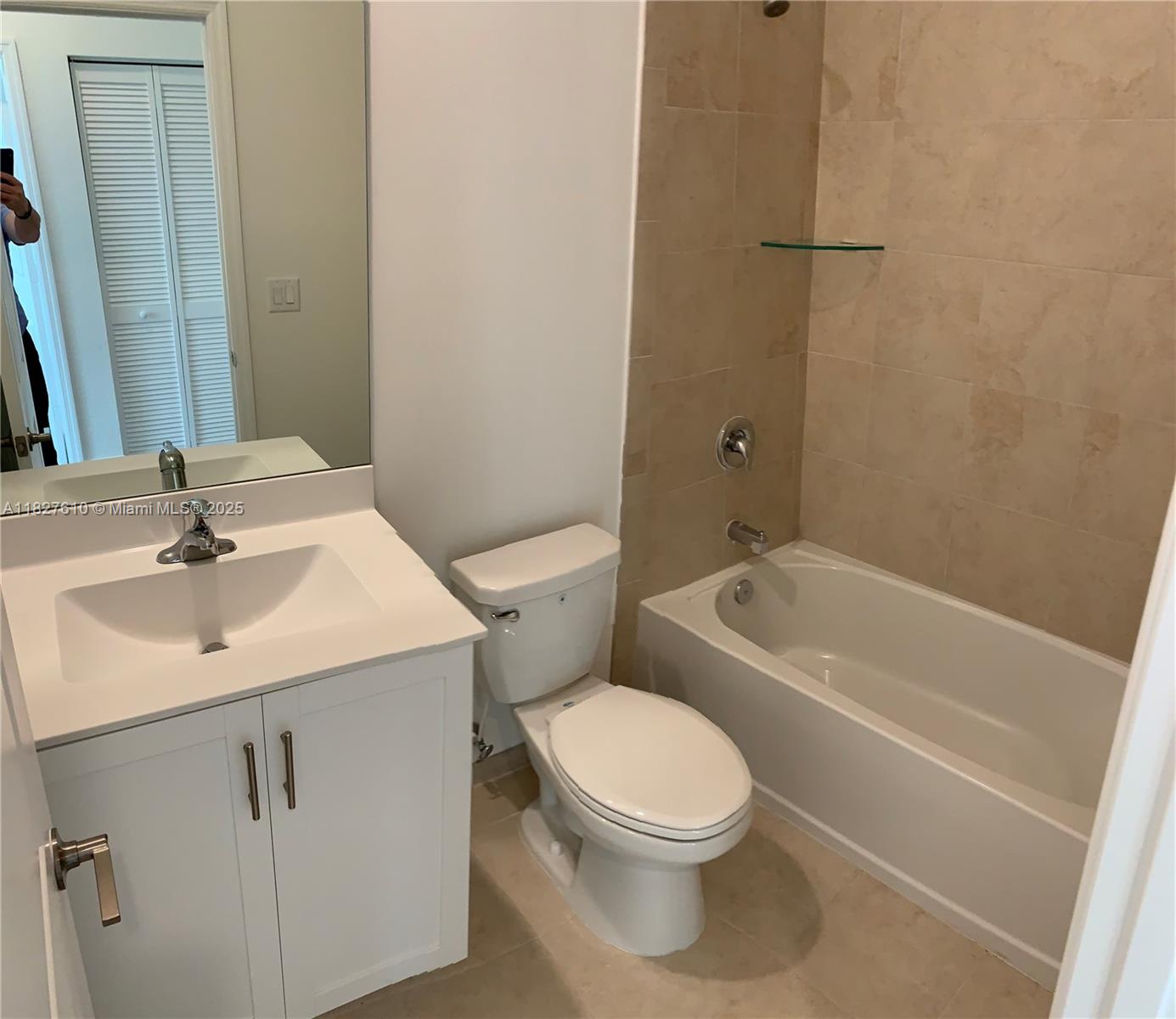 VIA VENTURA NEIGHBORHOOD - Residential