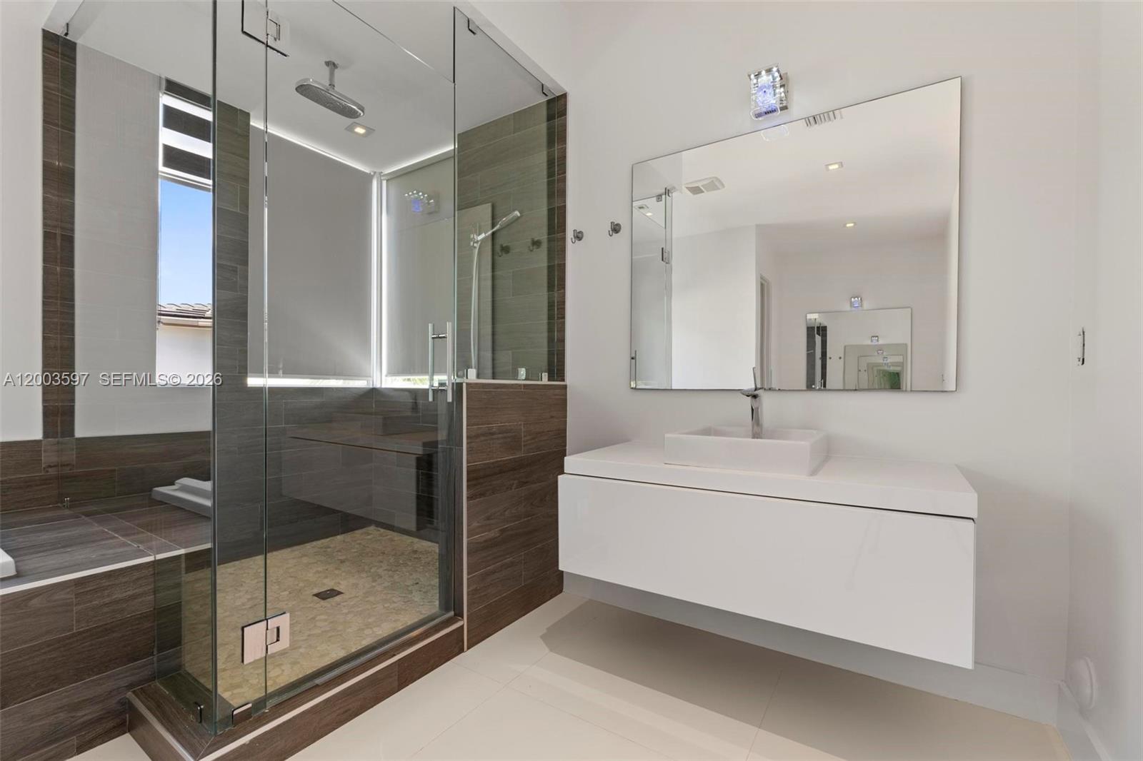 GRAND FLORIDIAN ESTATES - Residential