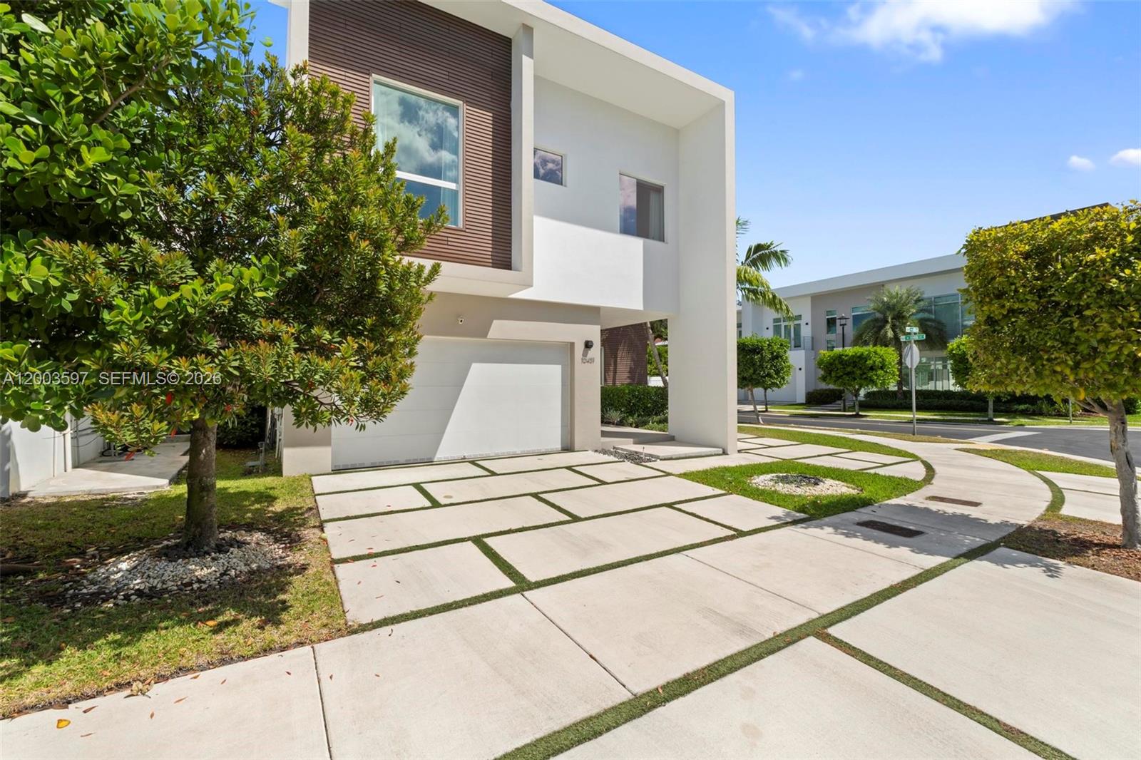 GRAND FLORIDIAN ESTATES - Residential