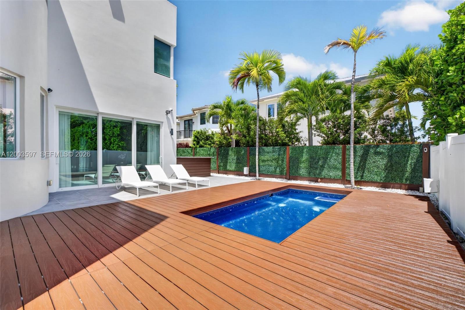 GRAND FLORIDIAN ESTATES - Residential