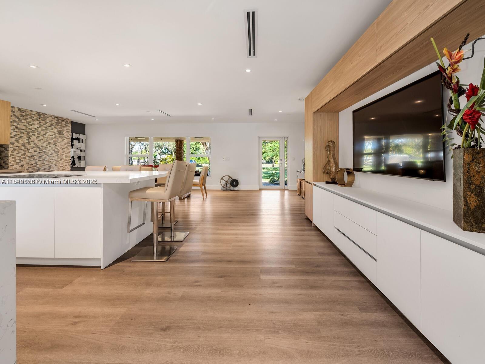 EVERGLADES SUGAR & LAND C - Residential