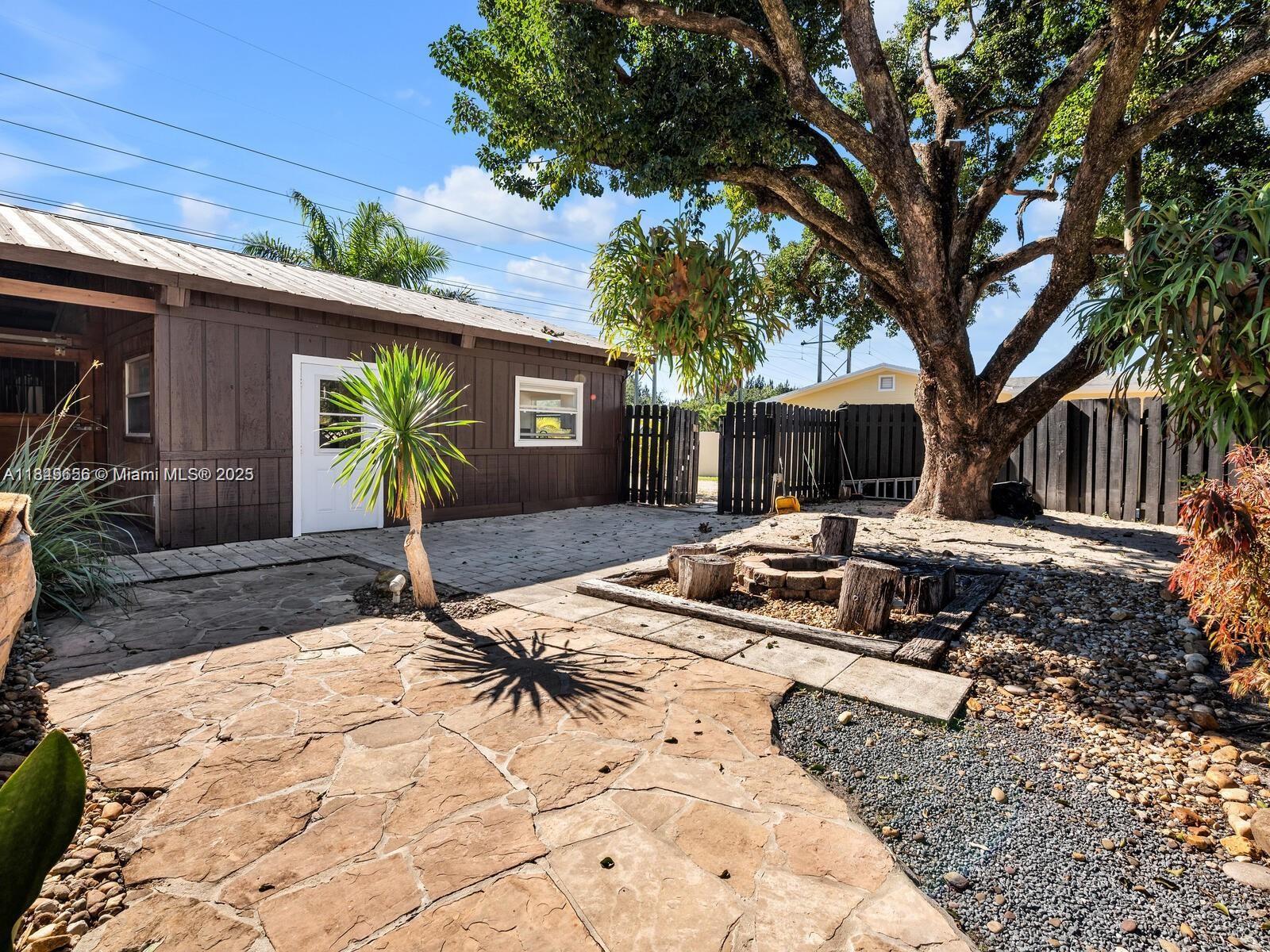 EVERGLADES SUGAR & LAND C - Residential