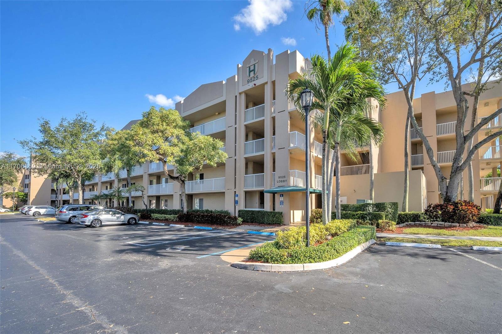 WELDON CONDOMINIUM H - Residential