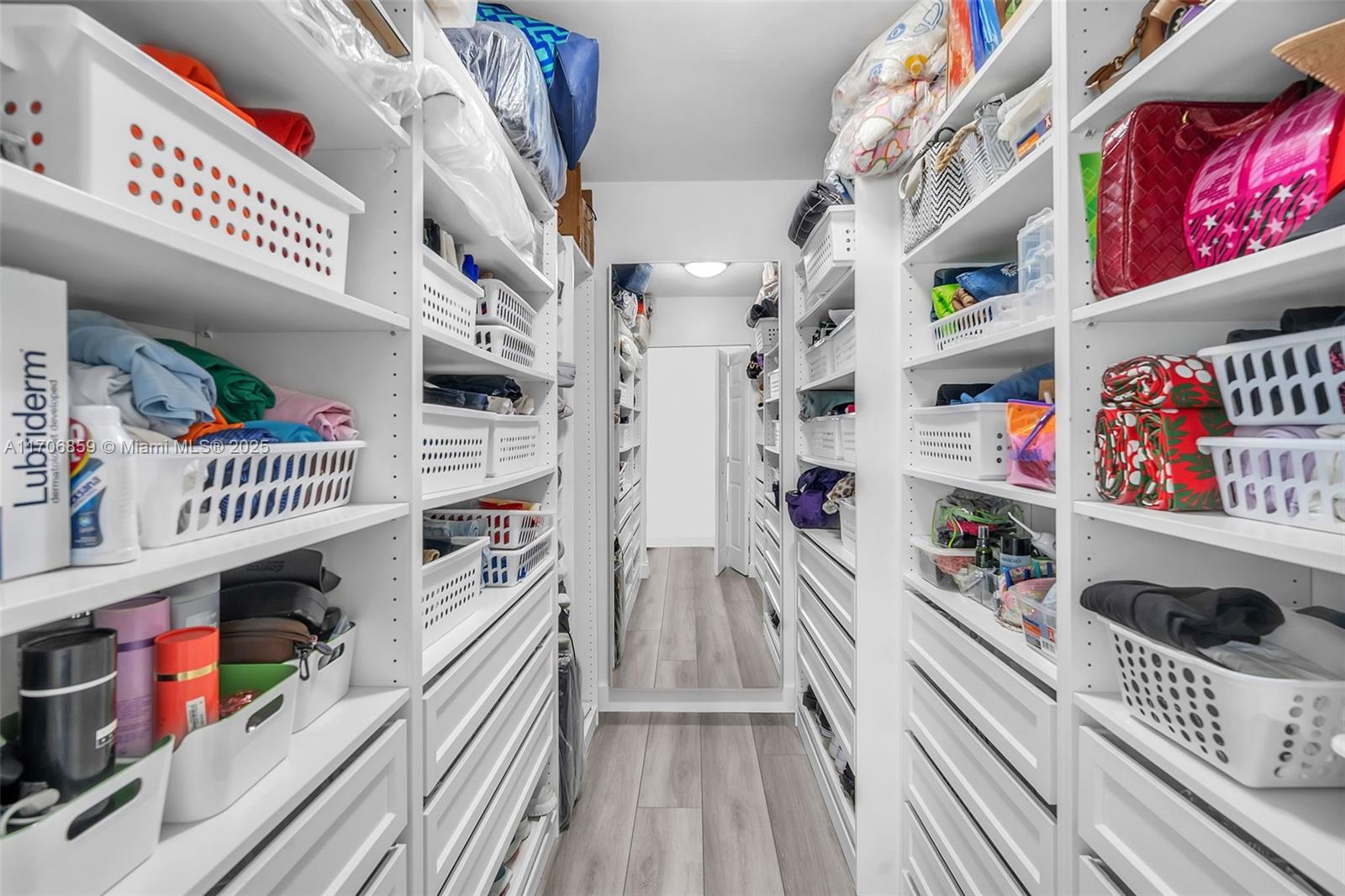 WELDON CONDOMINIUM H - Residential