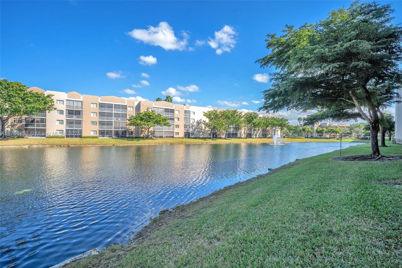 WELDON CONDOMINIUM H - Residential