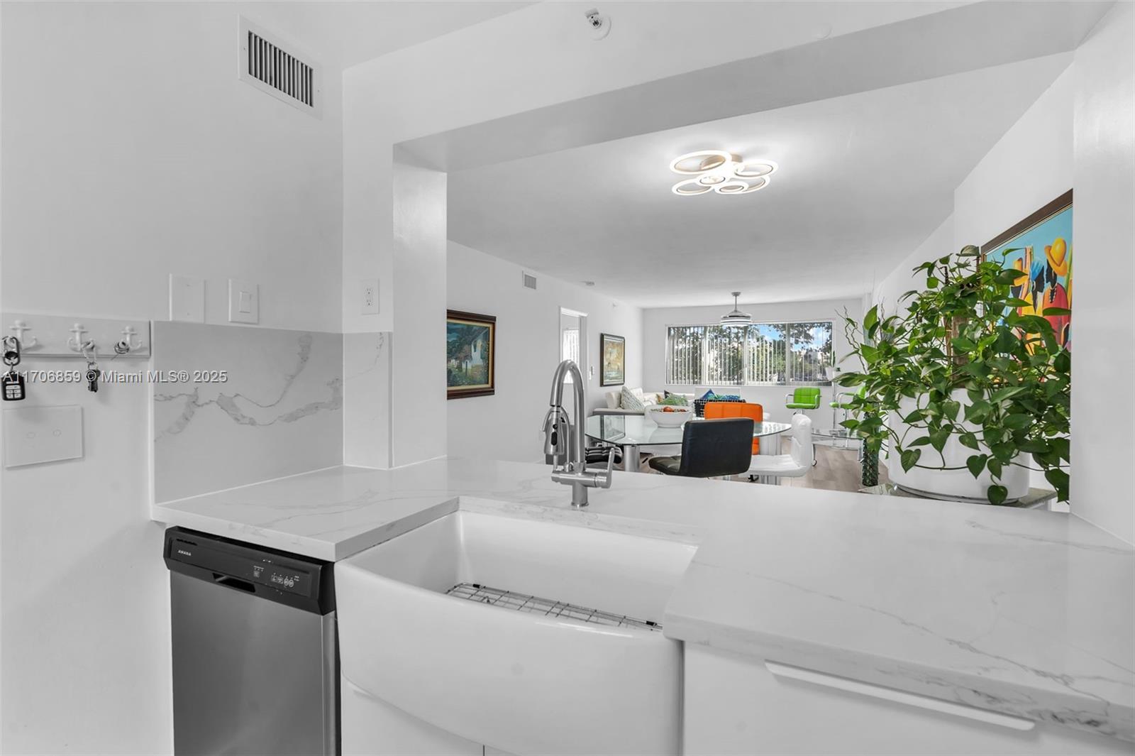 WELDON CONDOMINIUM H - Residential