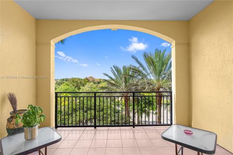 Condominium in Weston FL 16100 Emerald Estates Dr Dr 30.jpg