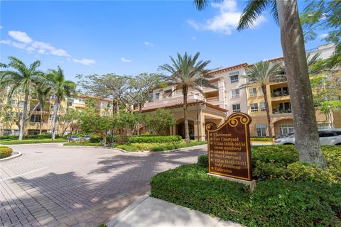 Condominium in Weston FL 16100 Emerald Estates Dr Dr 45.jpg