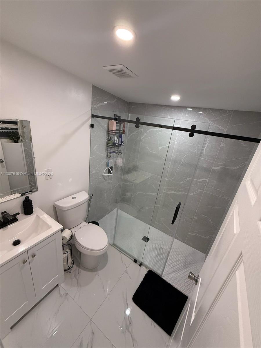 LEISURE CITY SEC 3 - Residential Lease