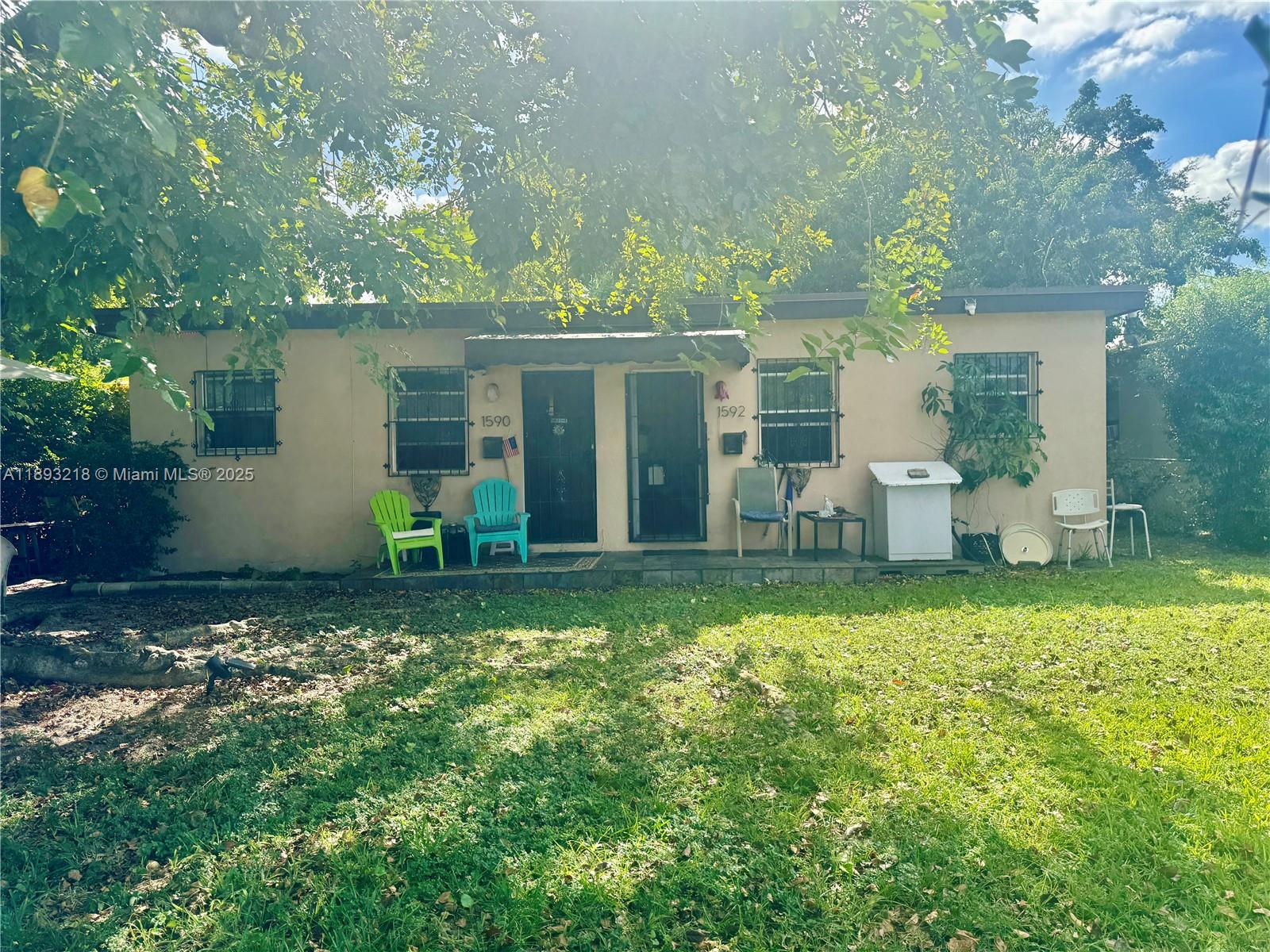 The unit features a living room perfect for relaxing or entertaining, kitchen , and a spacious bedroom that provides comfort and privacy. The apartment has been freshly painted and is move-in ready. Tenants must have an income of 2.5x monthly rent to qualify. Credit, criminal and reference check conducted during application process. Application is $60 per adult. Deposit is dependent in credit - Tenants with excellent credit pay one month deposit plus first month's rent to move in.