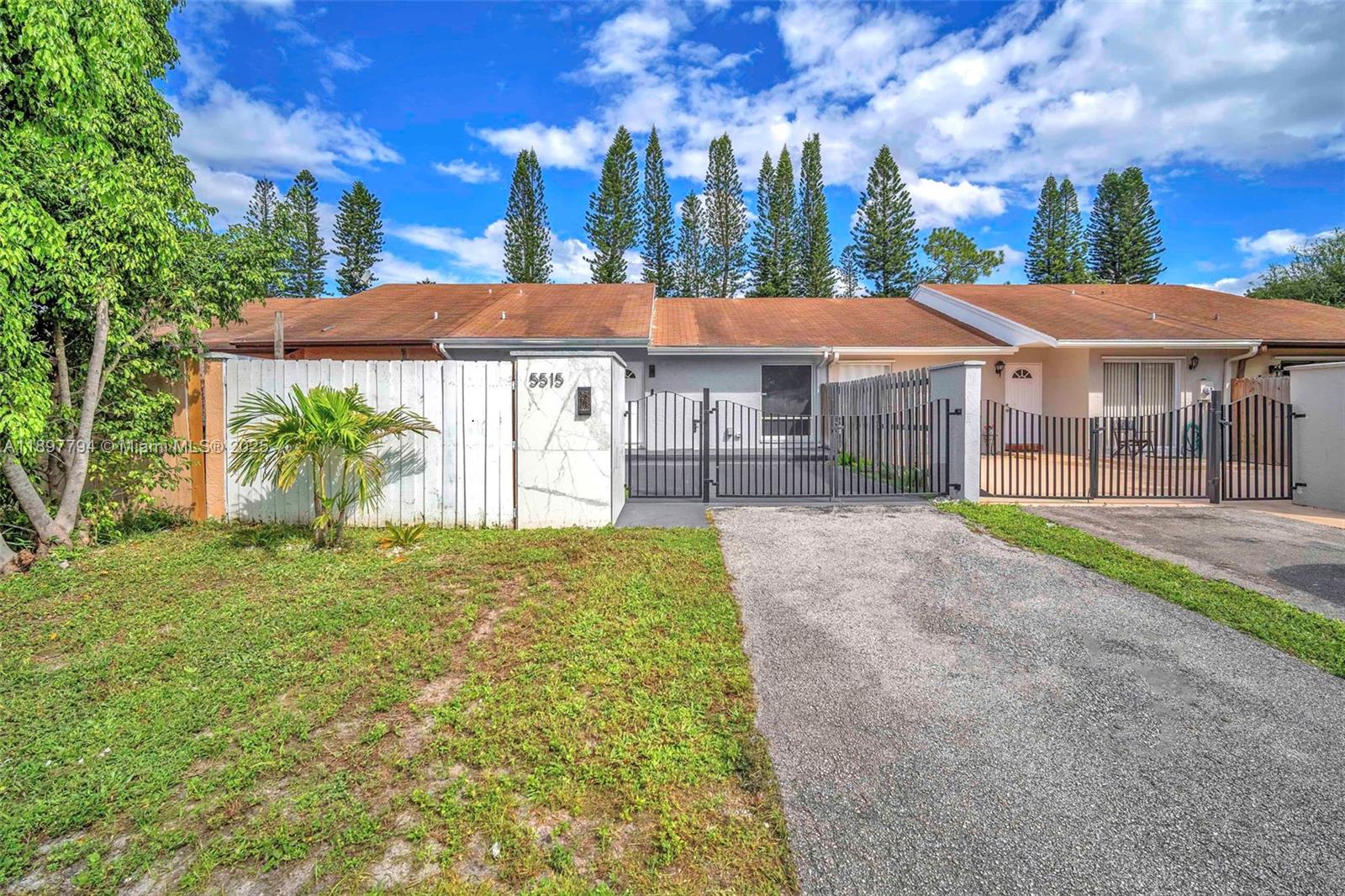 PINERIDGE II - Residential
