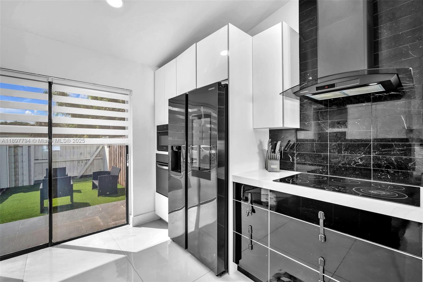 PINERIDGE II - Residential