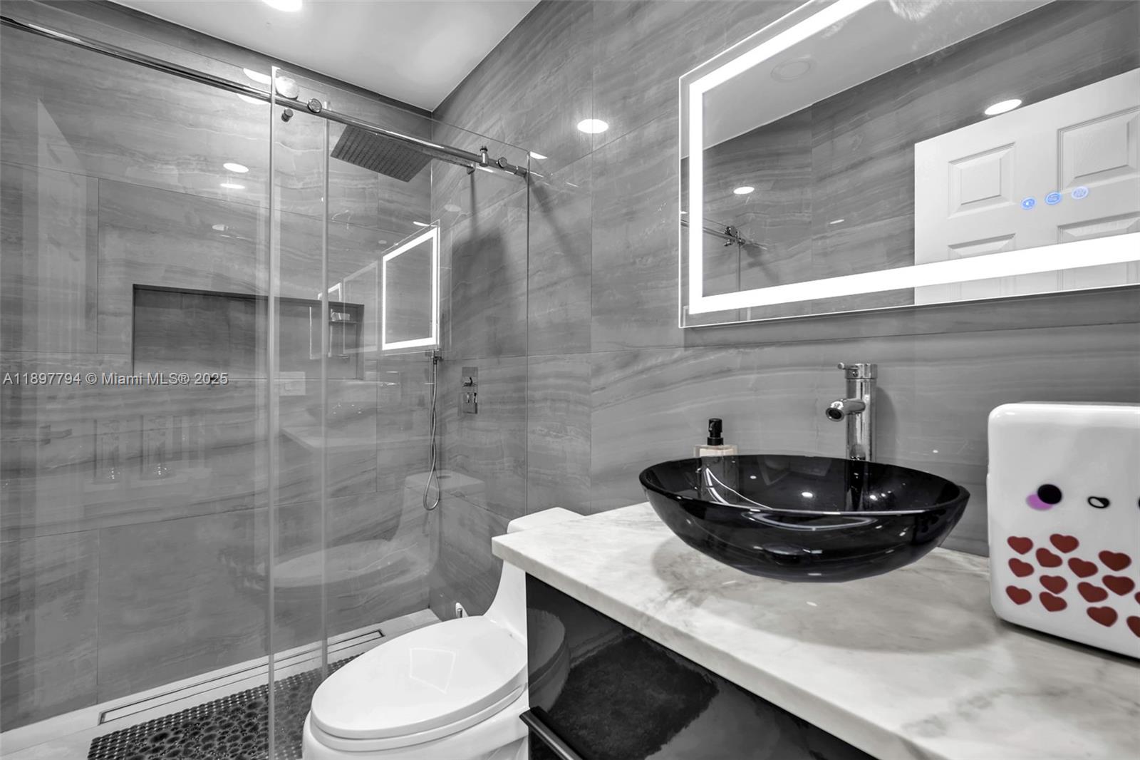 PINERIDGE II - Residential