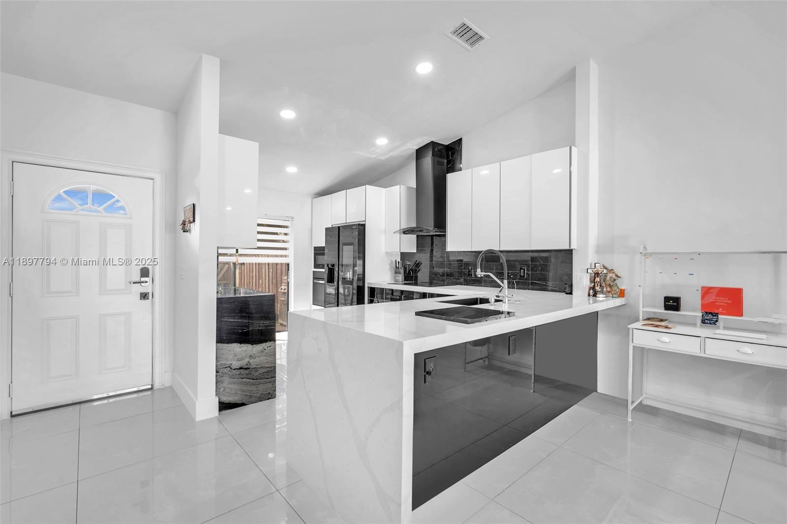 PINERIDGE II - Residential