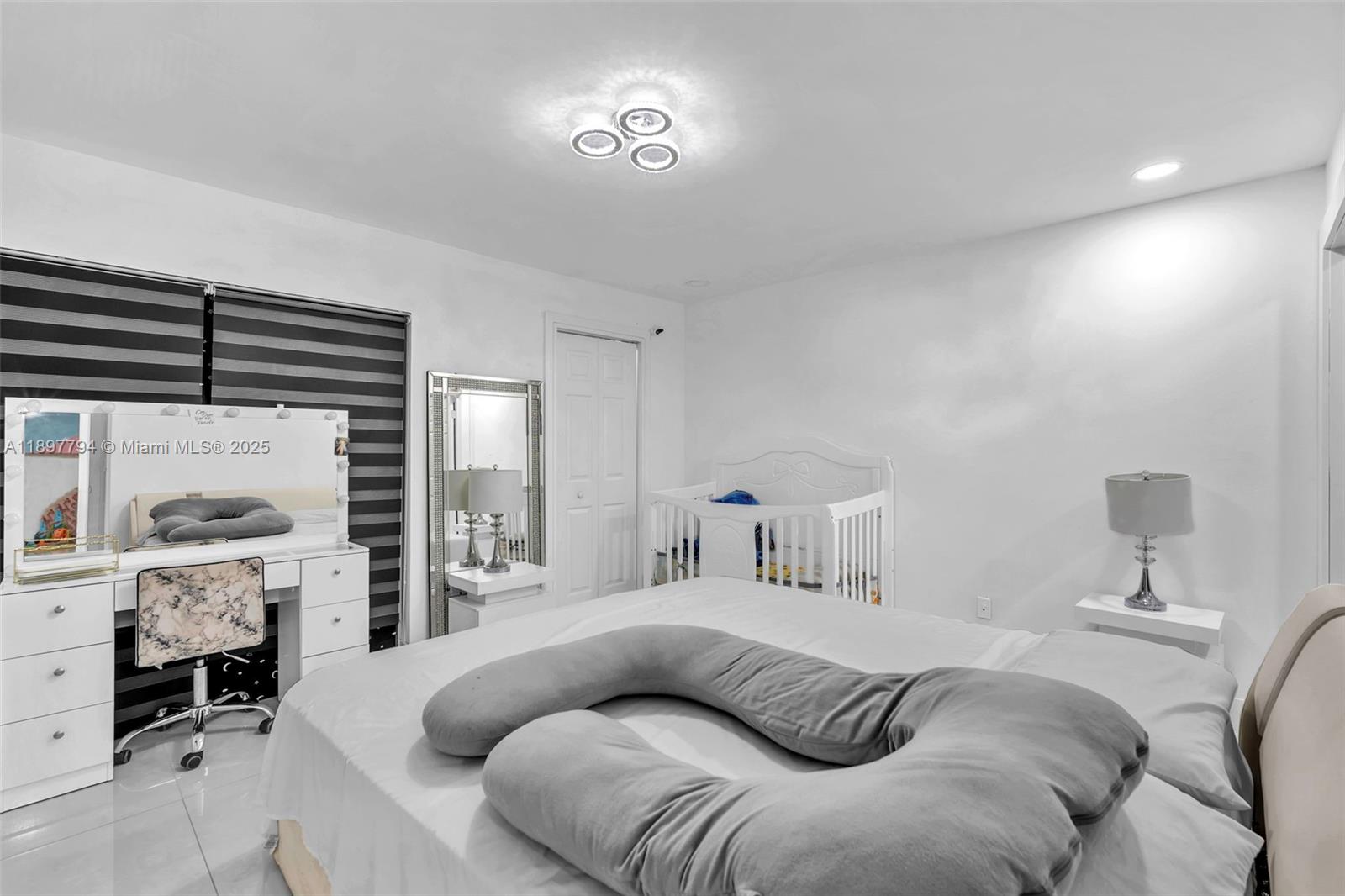 PINERIDGE II - Residential