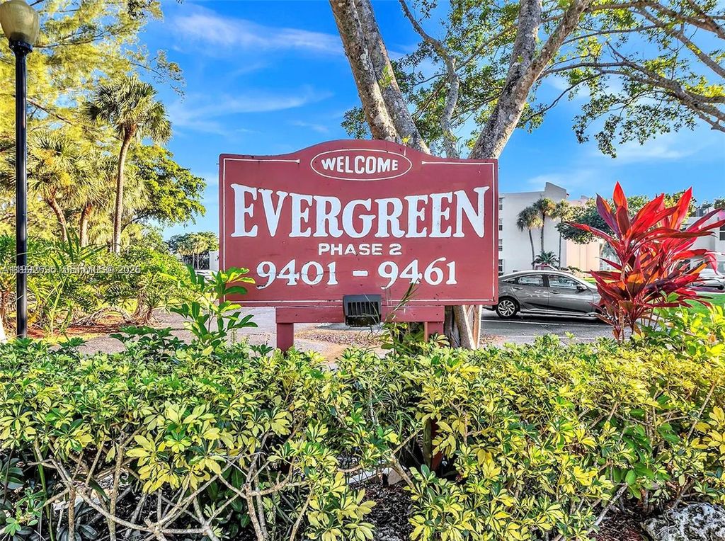 Photo of 9421 Evergreen Pl #109, Davie, FL 33324 (MLS # A11992696)