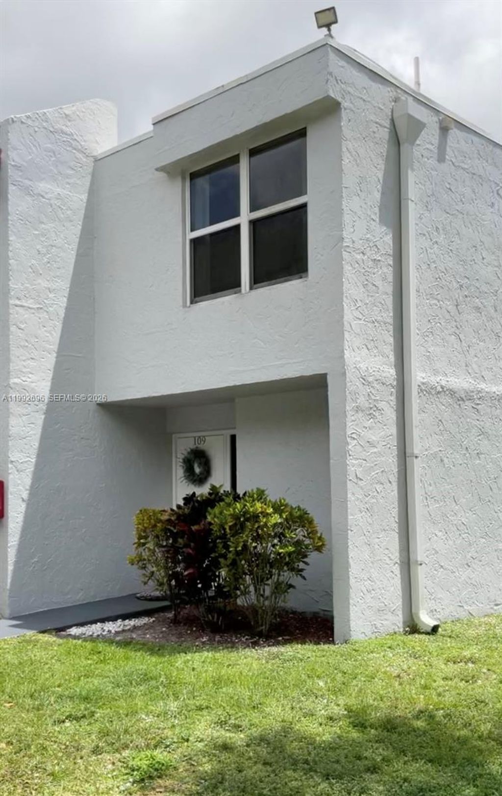 Photo of 9421 Evergreen Pl #109, Davie, FL 33324 (MLS # A11992696)