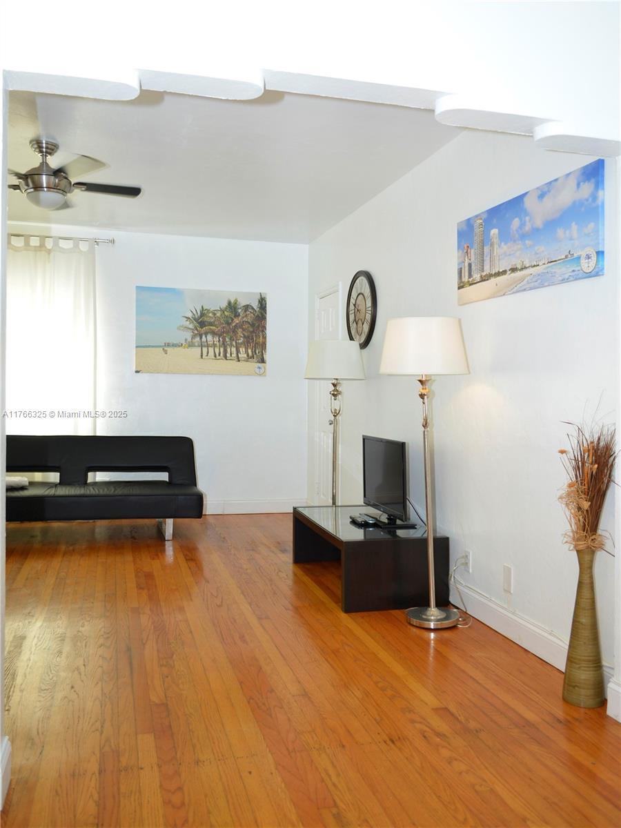 EL VICENTIN CONDO - Residential