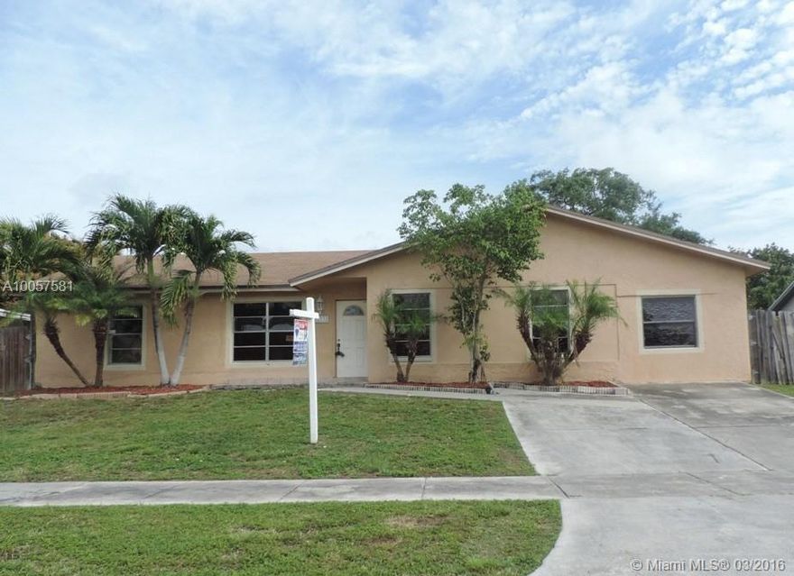 Great opportunity to own this spacious 3 bedroom 2 bath single family home conveniently located. Great starter home.This property is situated on a quiet street. Nice lot size 7500 SQ FT. Located near schools and all major roads.