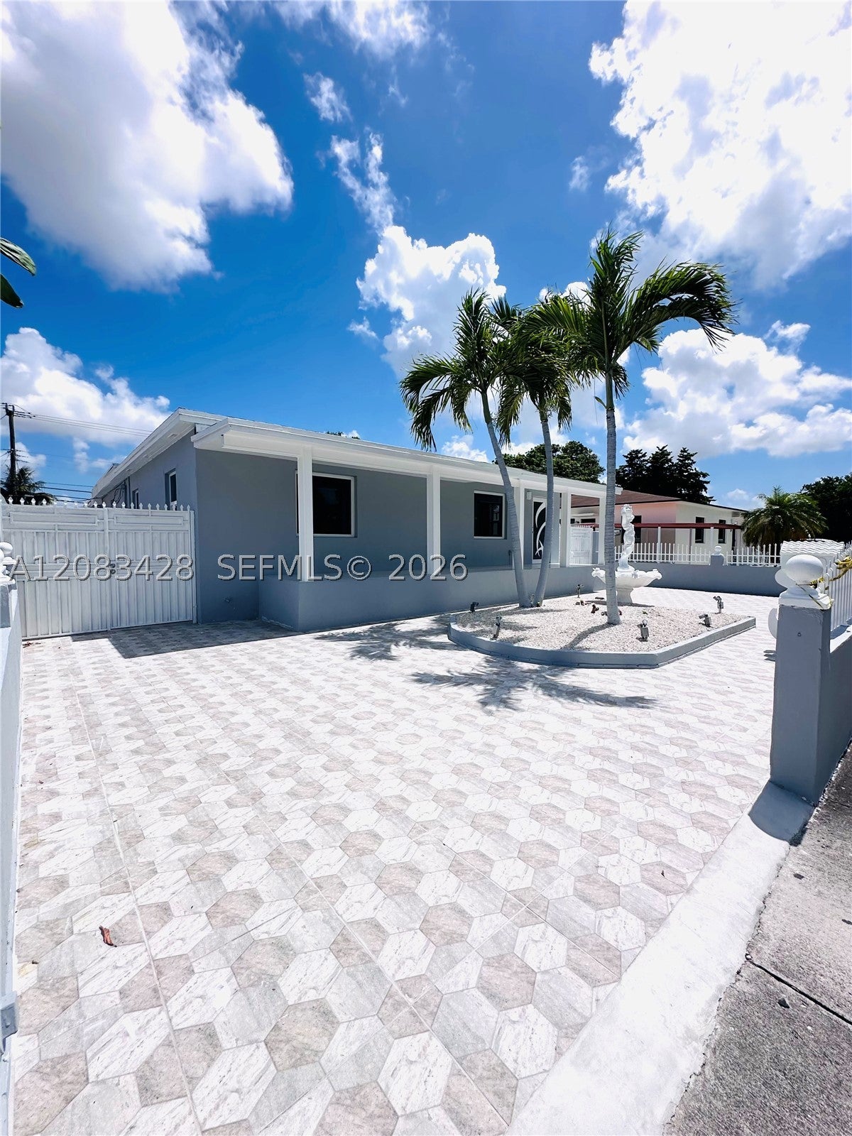 82 E 16th St, Hialeah FL 33010
