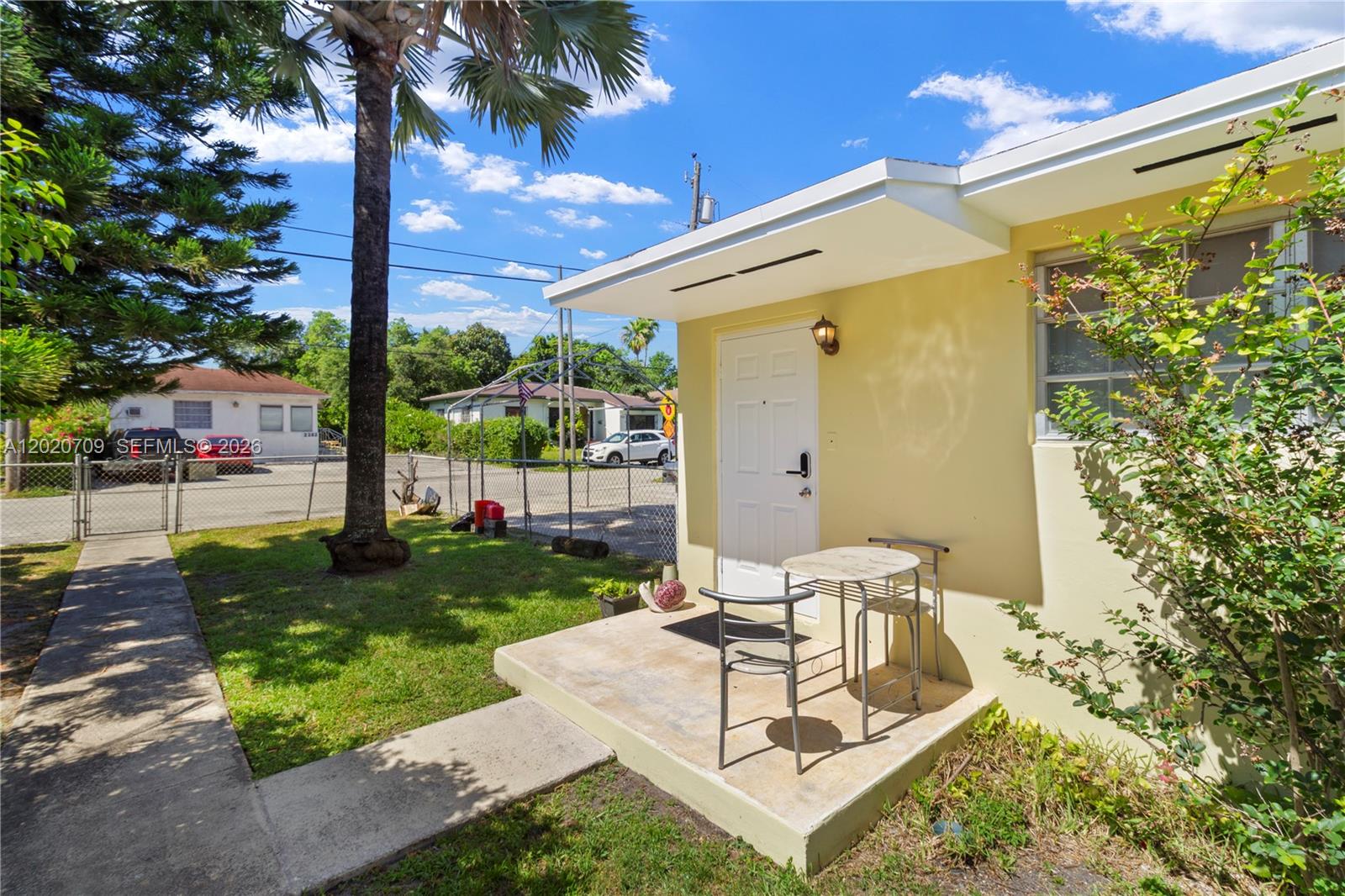 GRAPELAND - Residential Income