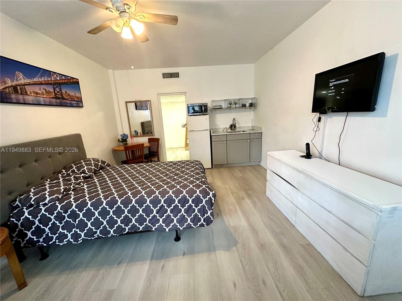 26 Diplomat Pkwy 2263