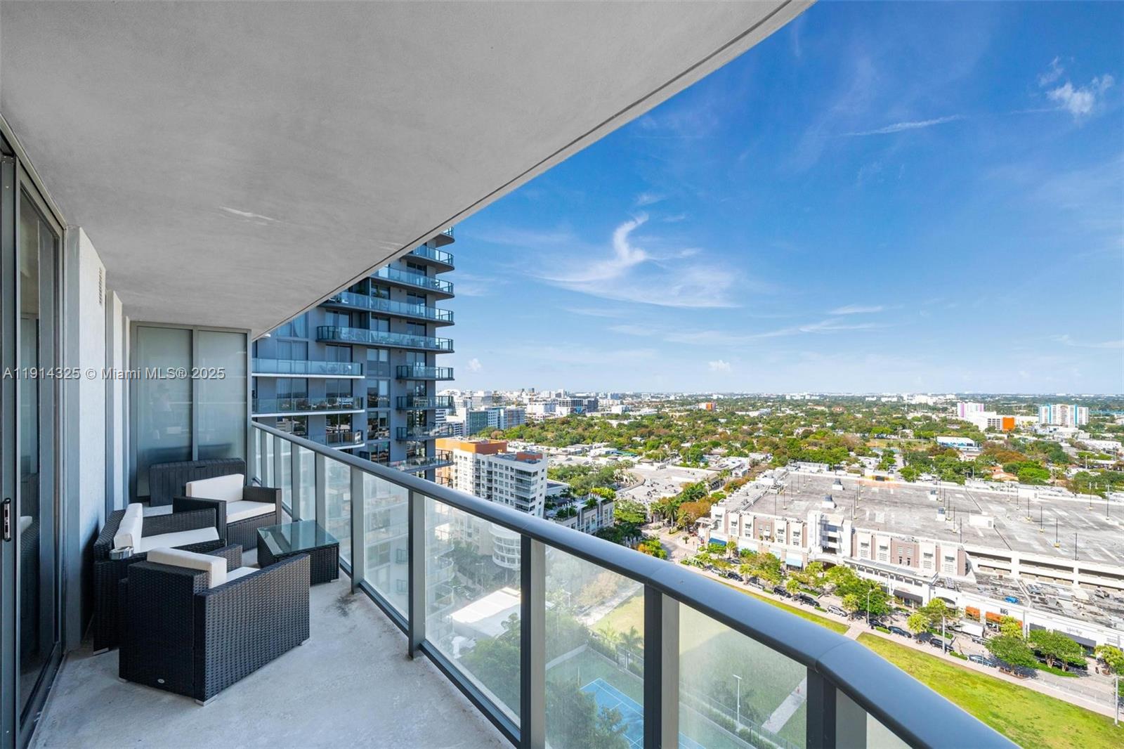 3401 MIDTOWN CONDO - Residential Lease