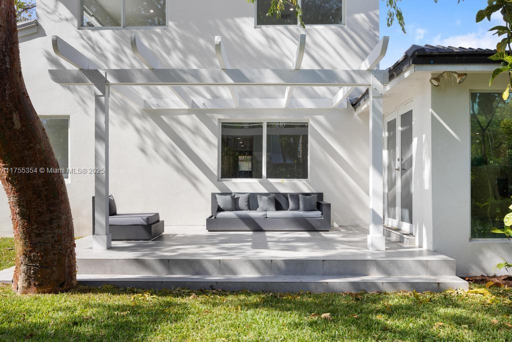 SILVER BLUFF EST SEC C - Residential