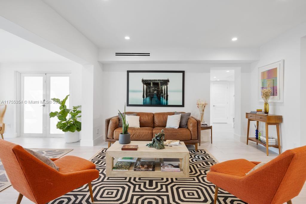 SILVER BLUFF EST SEC C - Residential