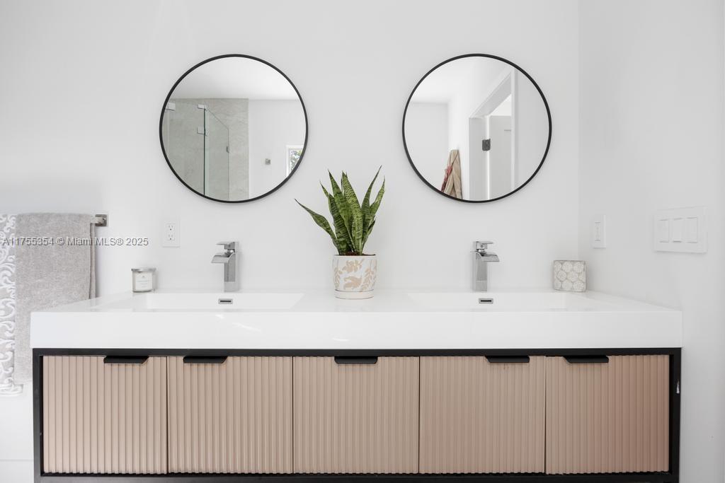 SILVER BLUFF EST SEC C - Residential