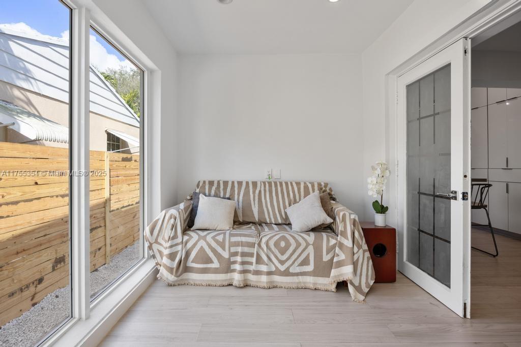 SILVER BLUFF EST SEC C - Residential