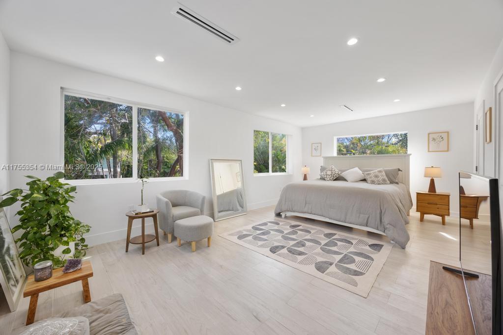 SILVER BLUFF EST SEC C - Residential