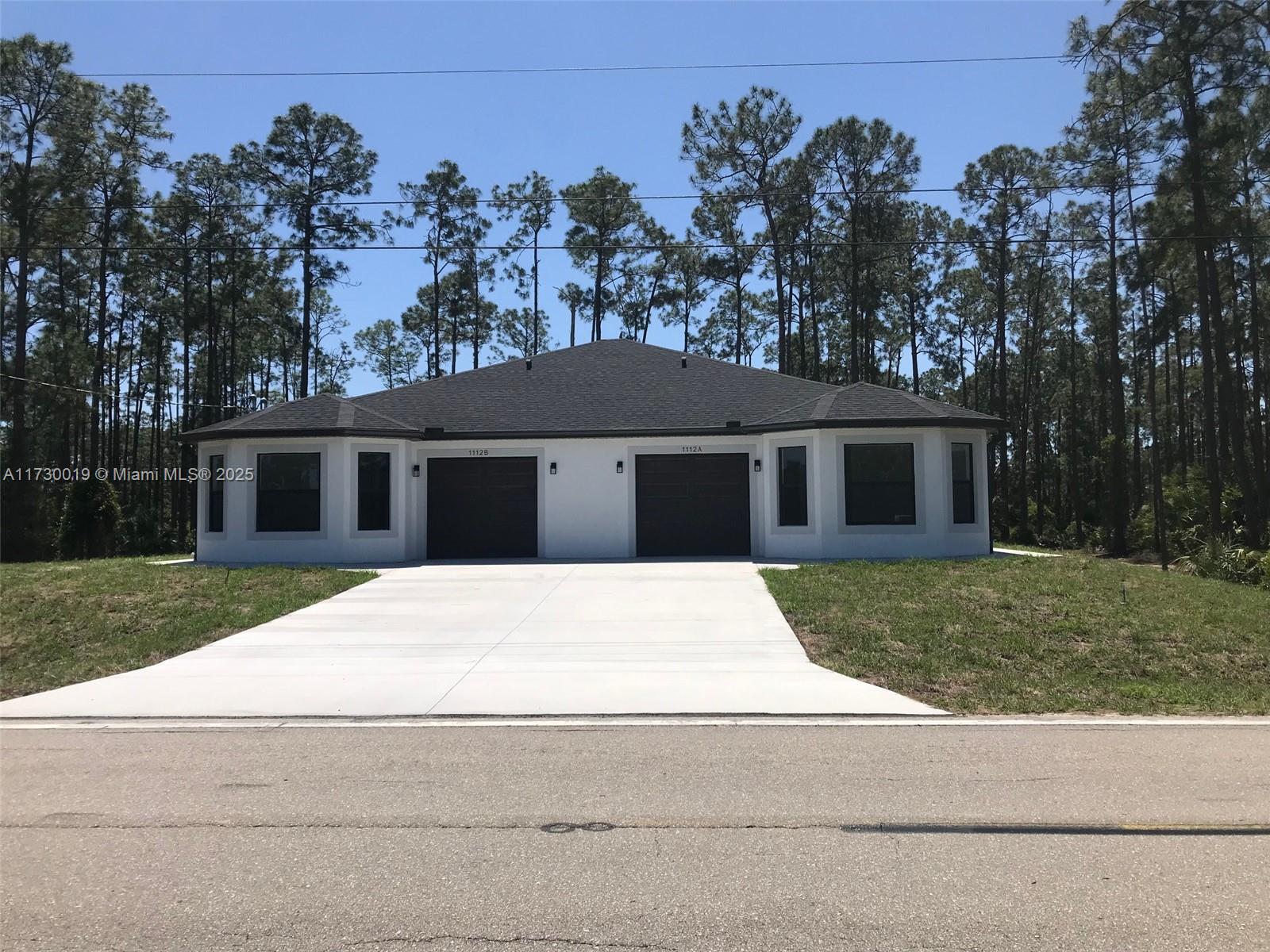 Modern 3 Bedrooms and 2 Baths Units with a single car garage. Impact windows and doors with tile throughout. Beautiful kitchen with quartz countertops and stainless-steel appliances.