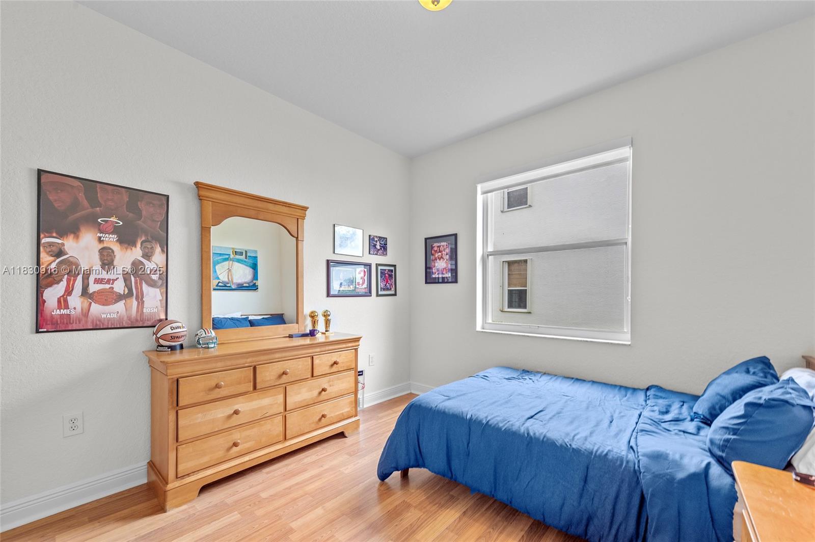 SUNSET LAKES PLAT TWO - Residential